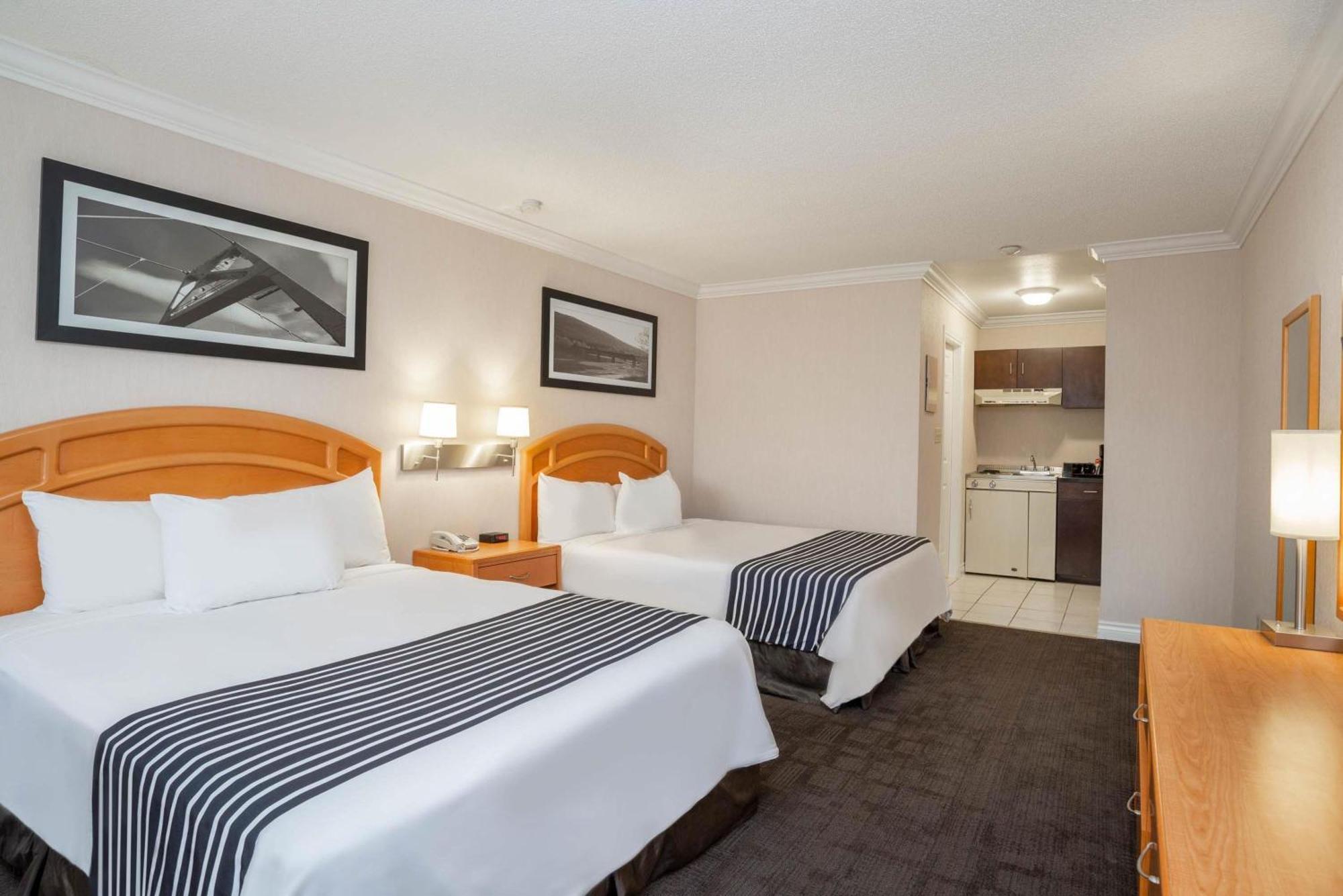 Sandman Hotel Revelstoke Buitenkant foto